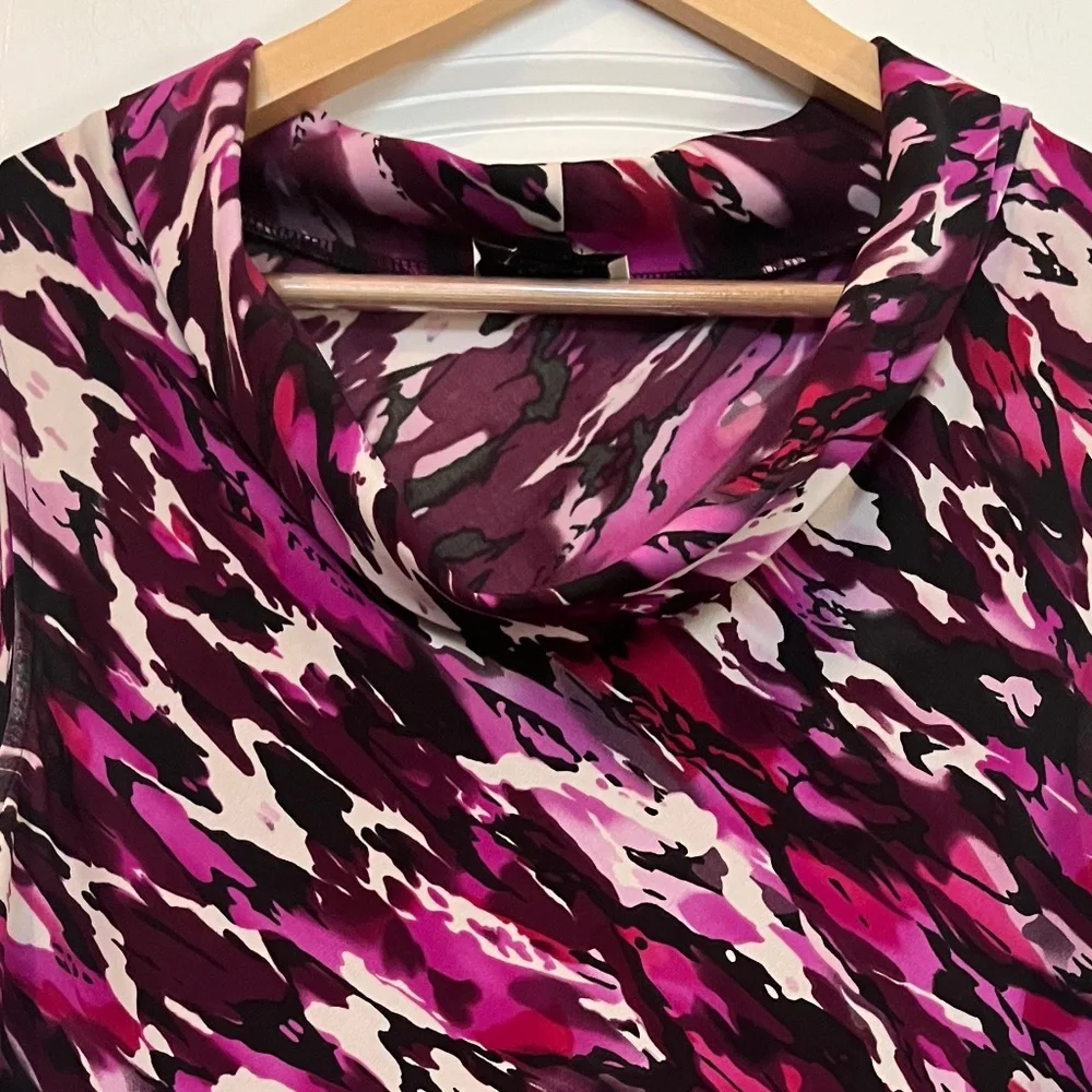 Tahari Arthur S. Levine Sleeveless Abstract Print Blouse Purple Size Medium - Picture 2 of 10